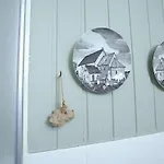Heflys-hues *